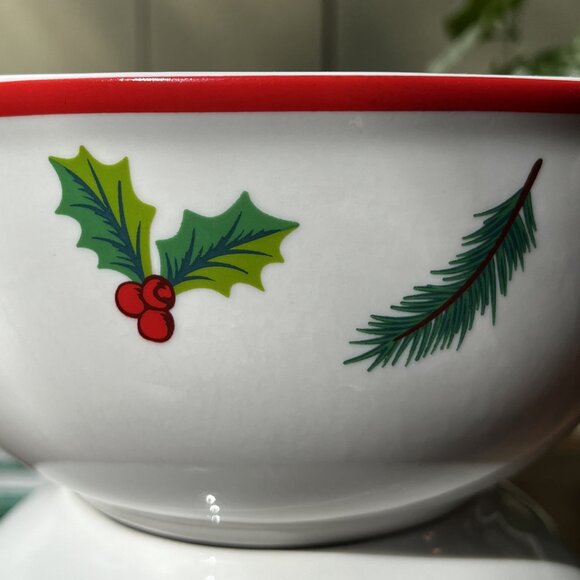 2 Porcelain Bowls Tis the Season Royal Norfolk Christmas Holly - Picture 7 of 13